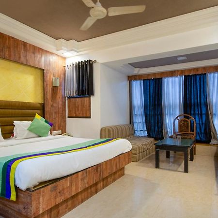 Itsy Hotels Shree Krishna Palace Ахмедабад Экстерьер фото