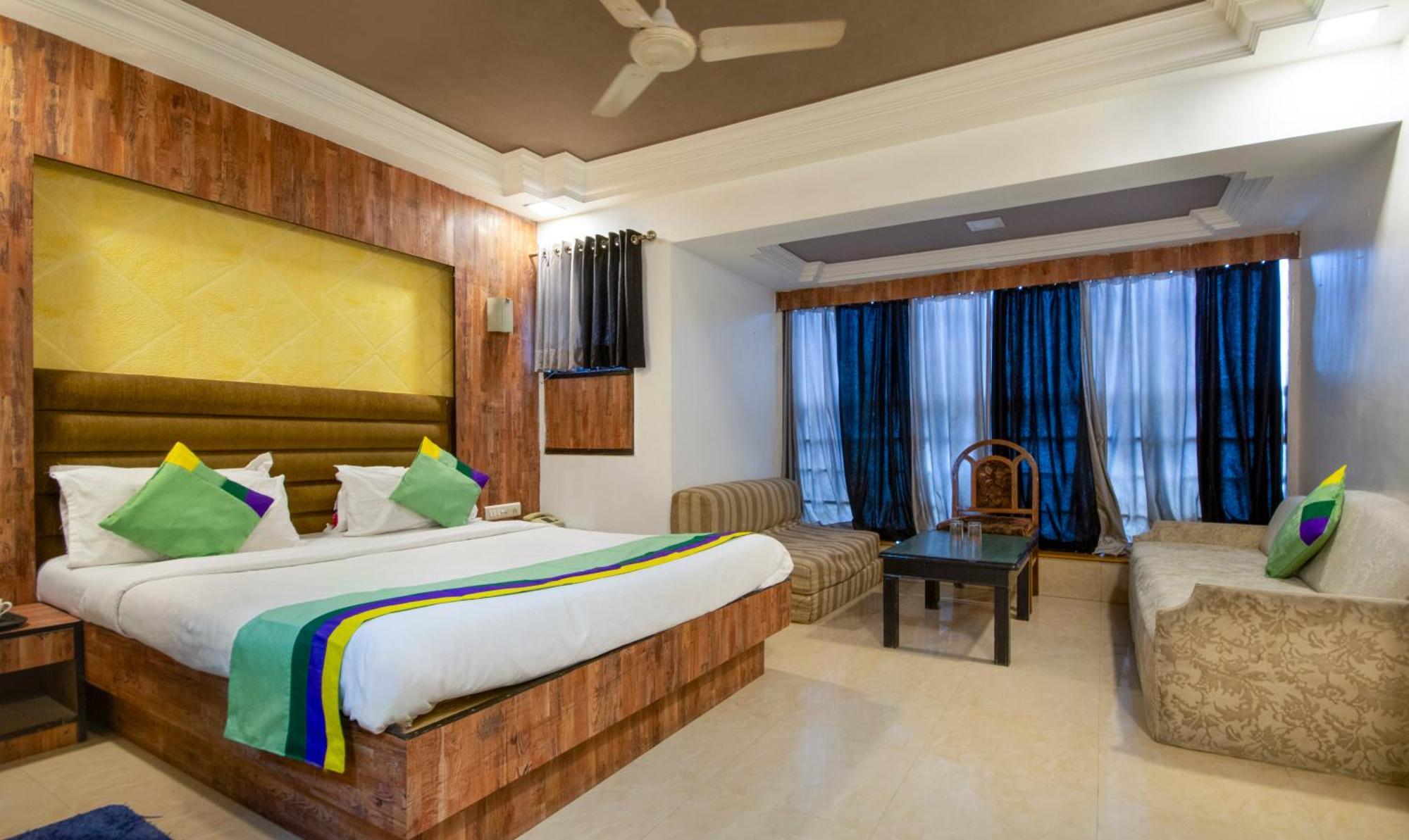 Itsy Hotels Shree Krishna Palace Ахмедабад Экстерьер фото