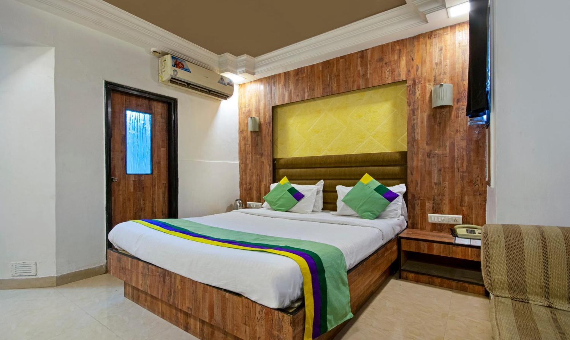 Itsy Hotels Shree Krishna Palace Ахмедабад Экстерьер фото